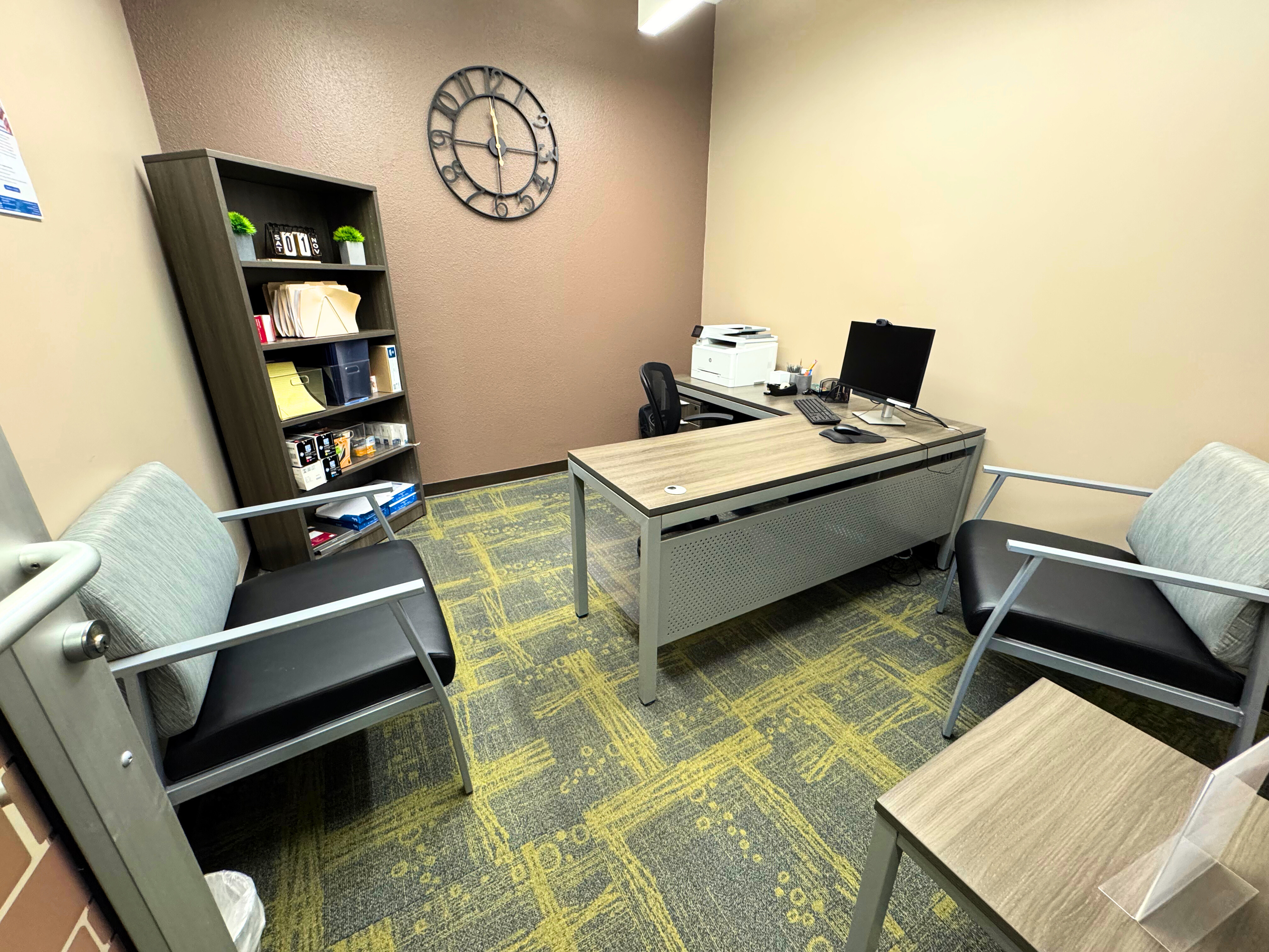 BRIC - C Seats 3 people